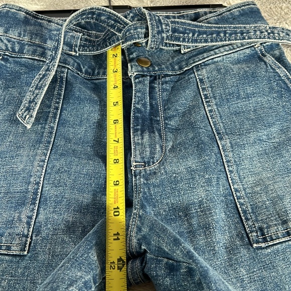 Abercrombie & Fitch, high-rise belted utility pocket crock jeans, size 29 - Picture 6 of 9